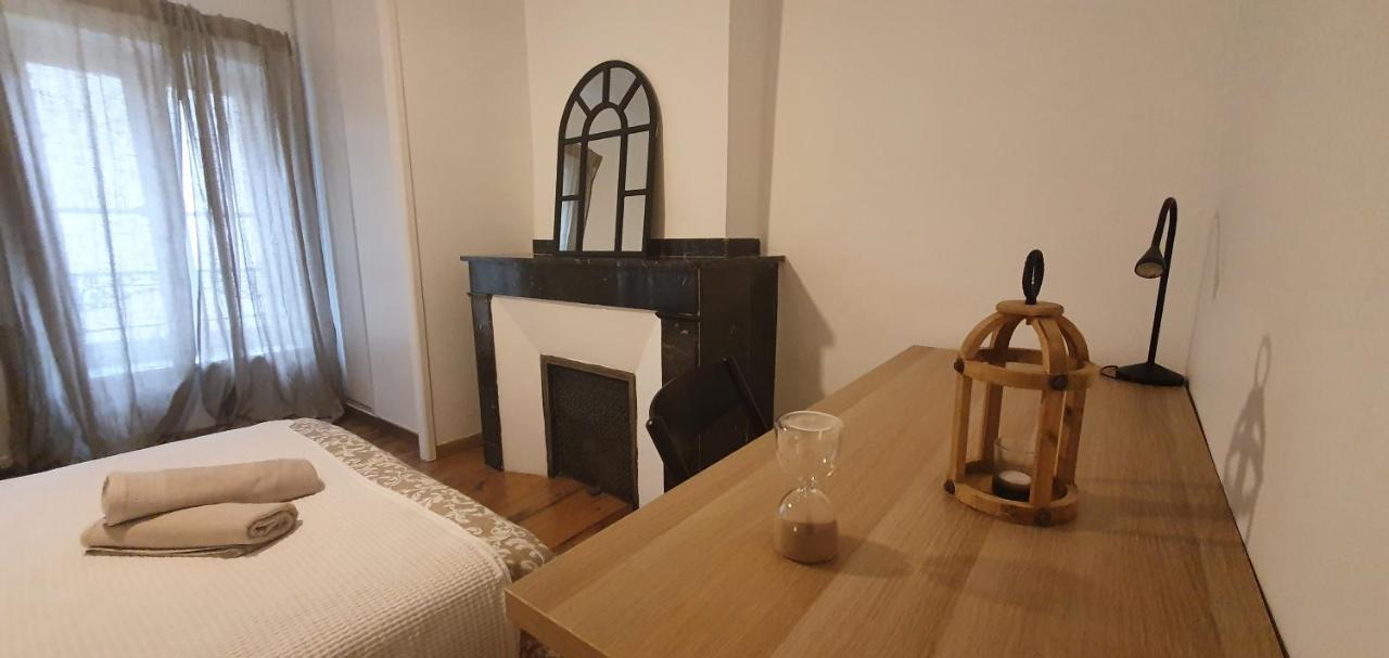 Santocha : Appartement En Plein Coeur De Ville ! Carcassonne Exterior photo